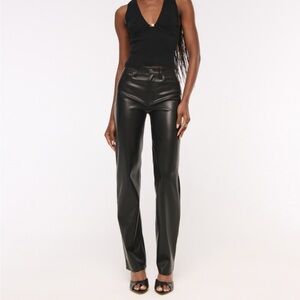 Abercrombie & Fitch High Rise 90s Relaxed Vegan Leather Pant 33S